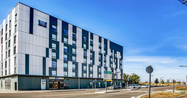 ibis Paris Coeur d'Orly Airport France Jobs | ibis Paris Coeur d'Orly Airport France Vacancies | Job Openings at ibis Paris Coeur d'Orly Airport France | Dubai Vacancy